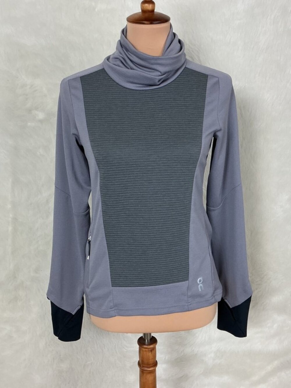 On Running Gray Long Sleeeve Weather Shirt Fossil Rock XS